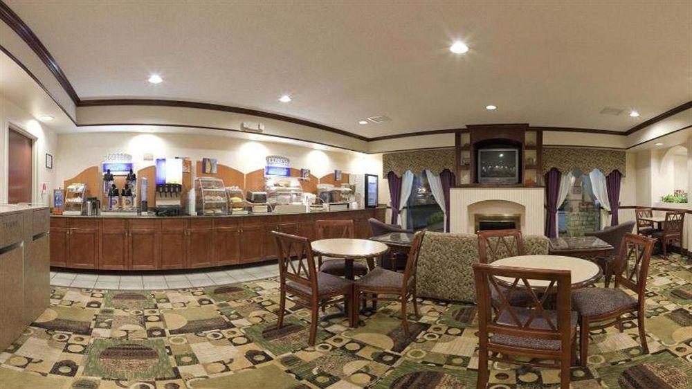 Holiday Inn Express Hotel & Suites Circleville By Ihg Exterior foto